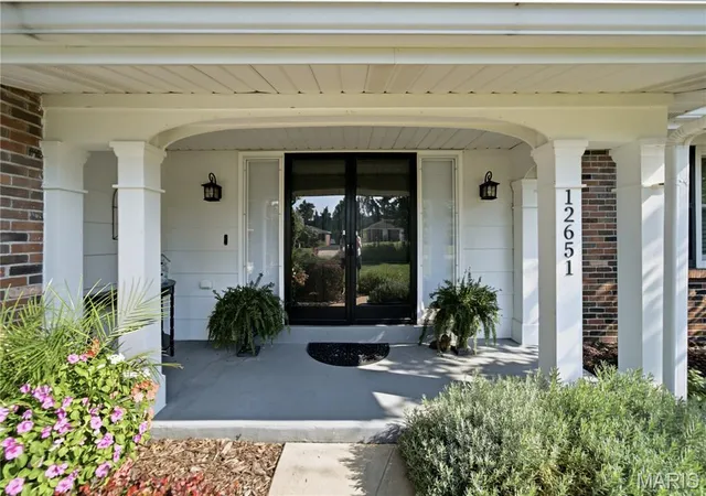 2nd image of 12651 Villa Hill Ln, Creve Coeur, MO 63141 | MLS# MIS26048203