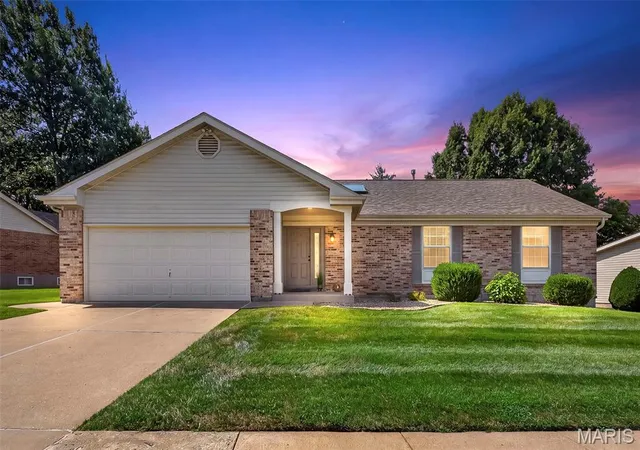 1st image of 1122 Majestic Dr, Fenton, MO 63026 | MLS# MIS26048204
