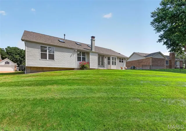 41st image of 1122 Majestic Dr, Fenton, MO 63026 | MLS# MIS26048204