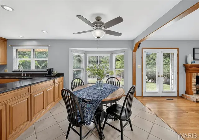 5th image of 1122 Majestic Dr, Fenton, MO 63026 | MLS# MIS26048204