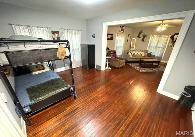 Photo 4 of Single family home for sale at 407 E 5Th, Shelbyville, MO 63469 | MLS# MIS26048208 | Listing updated on 2026-09-01