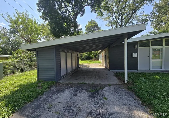 Photo 2 of Single family home for sale at 6551 January Ave, Saint Louis, MO 63134 | MLS# MIS26048213 | Listing updated on 2026-10-16
