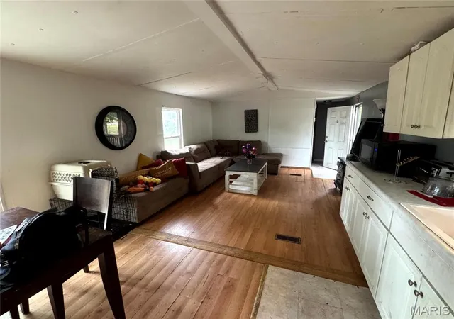 Photo 3 of Manufactured home for sale at 22622 Abrolat Rd, Wright City, MO 63390 | MLS# MIS26048246 | Listing updated on 2026-07-28