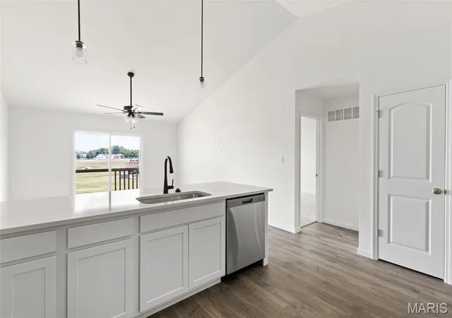 2nd image of 2211 Heatherfield Dr, Rolla, MO 65401 | MLS# MIS26048249