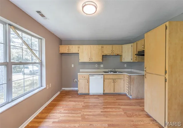 Photo 3 of Single family home for sale at 202 Mountain Ash Ln, Poplar Bluff, MO 63901 | MLS# MIS26048270 | Listing updated on 2026-10-02