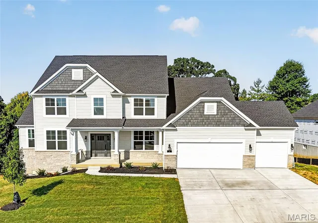 Photo 3 of Single family home for sale at 5 Dragonstone Ct, O Fallon, MO 63368 | MLS# MIS26048271 | Listing updated on 2026-09-13