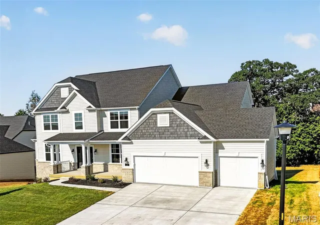 Photo 4 of Single family home for sale at 5 Dragonstone Ct, O Fallon, MO 63368 | MLS# MIS26048271 | Listing updated on 2026-09-13