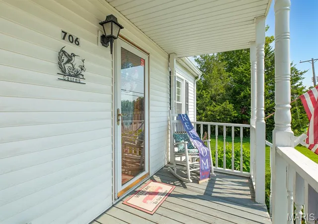 Photo 4 of Single family home for sale at 706 S Maple St, Brighton, IL 62012 | MLS# MIS26048278 | Listing updated on 2026-09-05