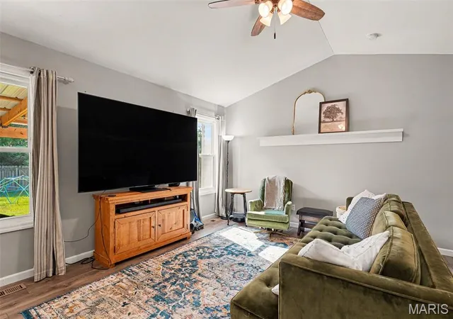 Photo 4 of Single family home for sale at 130 Stone Post Ln, Wentzville, MO 63385 | MLS# MIS26048280 | Listing updated on 2026-09-07