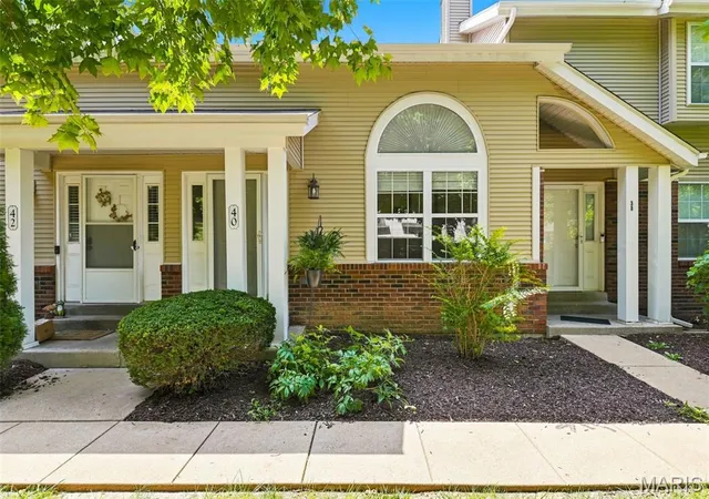 Photo 1 of Sale Pending at 40 Trailside Ct #2, Saint Peters, MO 63303 | MLS# MIS26048282 | Listing updated on 2026-08-19