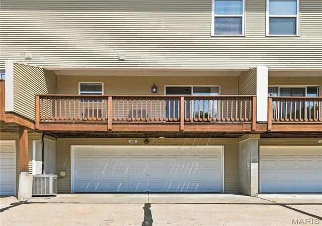 Photo 2 of Sale Pending at 40 Trailside Ct #2, Saint Peters, MO 63303 | MLS# MIS26048282 | Listing updated on 2026-08-19