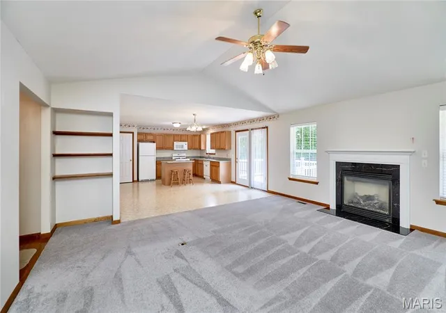 4th image of 25 Spanish Oak Ct, Troy, MO 63379 | MLS# MIS26048319