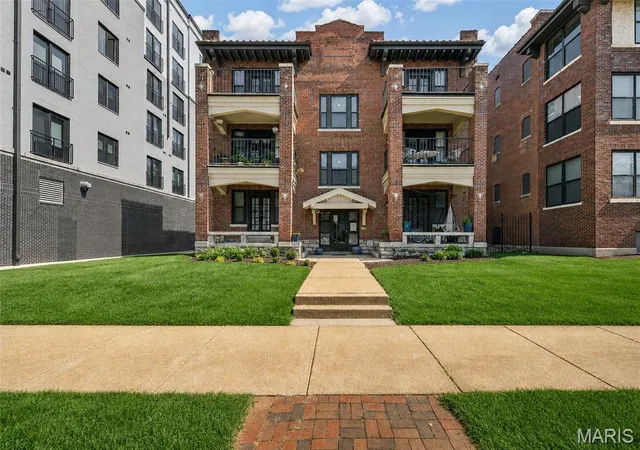 Photo 1 of Condo for sale at 5631 Pershing Ave #31, Saint Louis, MO 63112 | MLS# MIS26048323 | Listing updated on 2026-09-01