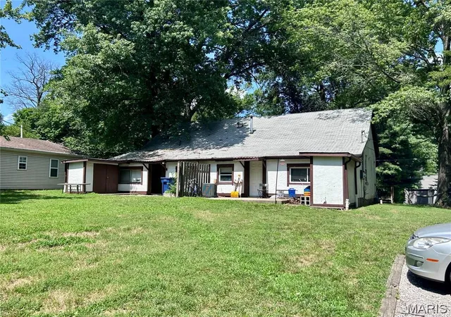 Photo 4 of Multi family home for sale at 517 Mascoutah Ave, Belleville, IL 62220 | MLS# MIS26048326 | Listing updated on 2026-08-21