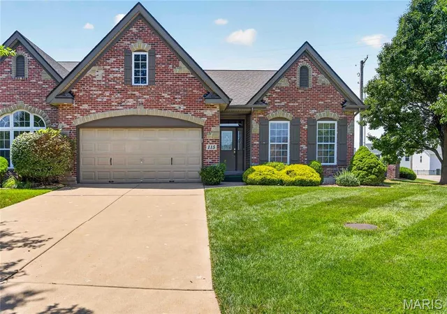 Photo 1 of Condo for sale at 115 Long And Winding Rd, Saint Peters, MO 63376 | MLS# MIS26048331 | Listing updated on 2026-09-02