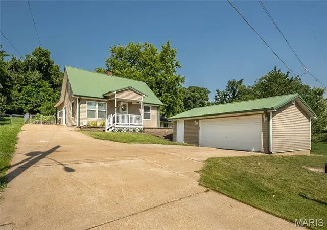 1st image of 1101 Cliff Dr, Festus, MO 63028 | MLS# MIS26048333