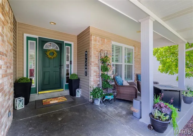 Photo 3 of Sale Pending at 830 Harmony Ter, Lake Saint Louis, MO 63367 | MLS# MIS26048339 | Listing updated on 2026-08-07