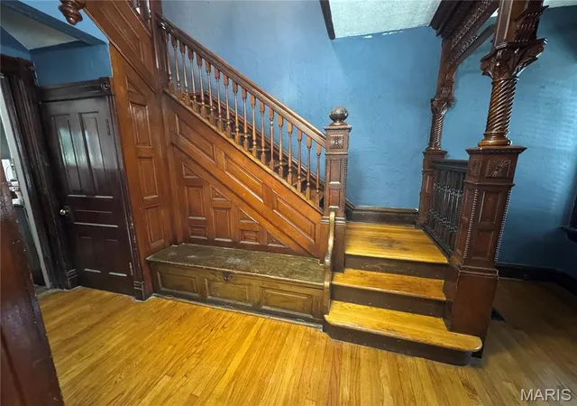 Photo 2 of Sale Pending at 4121 S Compton Ave, Saint Louis, MO 63118 | MLS# MIS26048354 | Listing updated on 2026-09-04