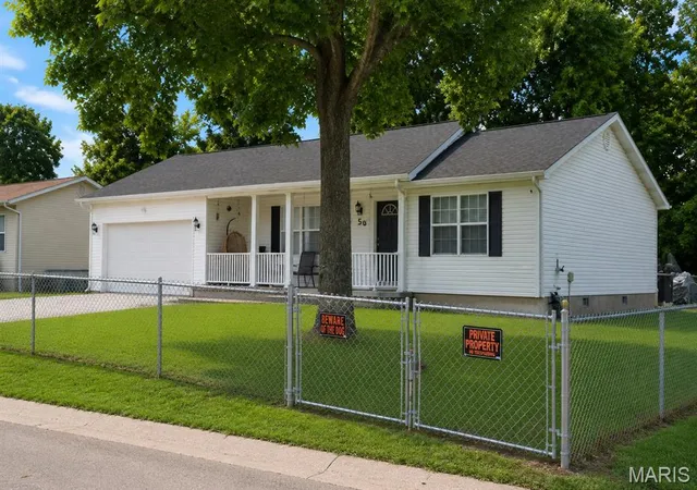 3rd image of 560 Huntleigh Ct, Farmington, MO 63640 | MLS# MIS26048357