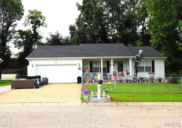 4th image of 560 Huntleigh Ct, Farmington, MO 63640 | MLS# MIS26048357
