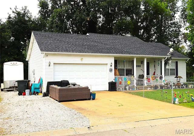 5th image of 560 Huntleigh Ct, Farmington, MO 63640 | MLS# MIS26048357