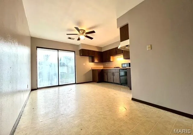 Photo 4 of Multi family home for sale at 18 Kingsway Dr, Belleville, IL 62226 | MLS# MIS26048361 | Listing updated on 2026-07-28