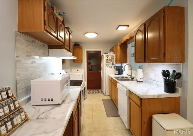 Photo 4 of Single family home for sale at 1213 Killarney Dr, Greenville, IL 62246 | MLS# MIS26048364 | Listing updated on 2026-09-02