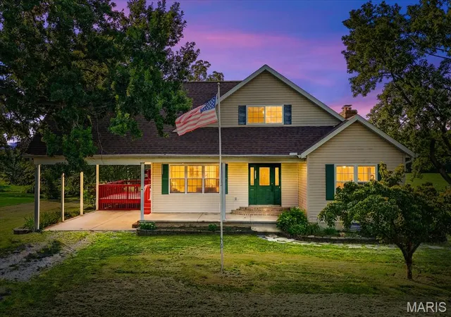 Photo 1 of Single family home for sale at 8718 D Rd, Waterloo, IL 62298 | MLS# MIS26048378 | Listing updated on 2026-08-17