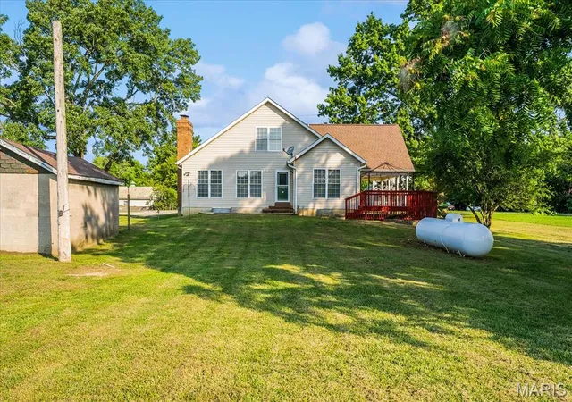 Photo 2 of Single family home for sale at 8718 D Rd, Waterloo, IL 62298 | MLS# MIS26048378 | Listing updated on 2026-08-17