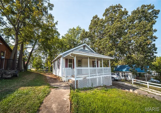 Photo 1 of Single family home for sale at 205 9th St, Crocker, MO 65452 | MLS# MIS26048388 | Listing updated on 2026-09-28