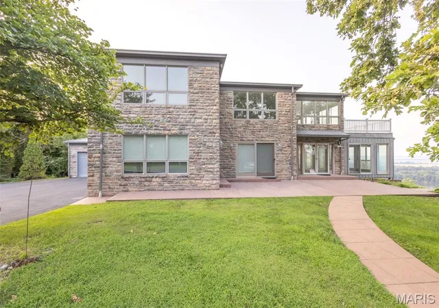 5th image of 4 River Hills Rd, Hannibal, MO 63401 | MLS# MIS26048432
