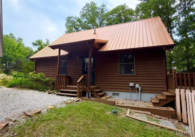 3rd image of 42171 Cedar Crest Pl, Perry, MO 63462 | MLS# MIS26048437