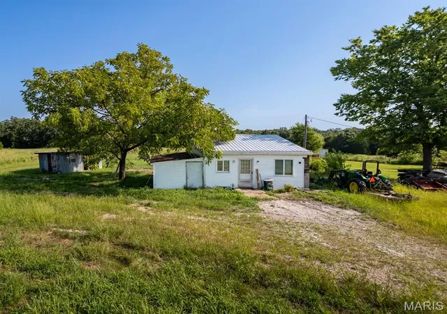 3rd image of 22307 County Road 450, Vichy, MO 65580 | MLS# MIS26048447