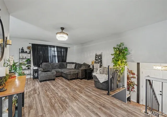 Photo 4 of Sale Pending at 112 Sutters Mill Rd, Saint Peters, MO 63376 | MLS# MIS26048457 | Listing updated on 2026-09-03