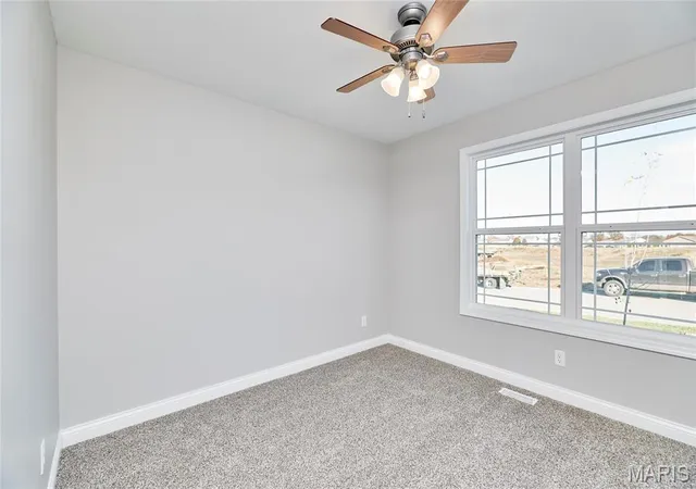Photo 4 of Single family home for sale at 136 Peruque Creek Manor, Wright City, MO 63390 | MLS# MIS26048469 | Listing updated on 2026-09-28