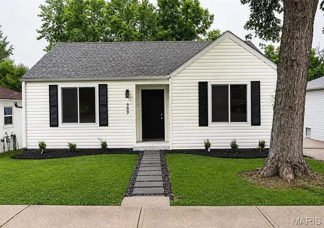 1st image of 909 Valentine St, Festus, MO 63028 | MLS# MIS26048479