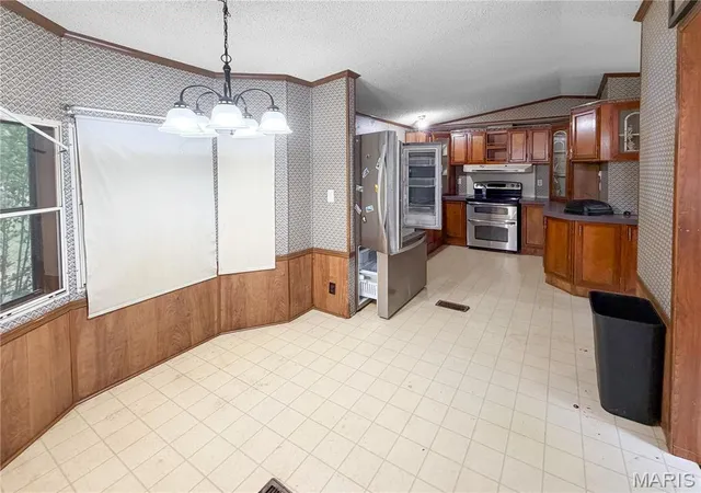 Photo 4 of Manufactured home for sale at 19787 Hwy M, Curryville, MO 63339 | MLS# MIS26048484 | Listing updated on 2026-10-02