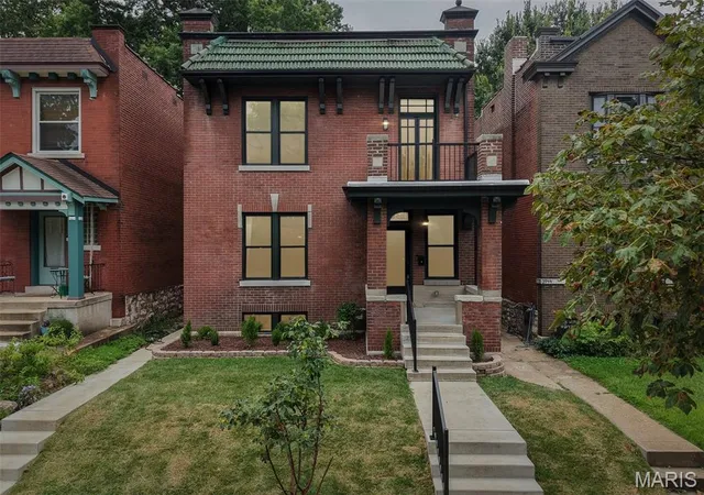 1st image of 3940 Hartford St, Saint Louis, MO 63116 | MLS# MIS26048488