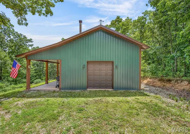 2nd image of 2865 Mammoth Woods Trl, De Soto, MO 63020 | MLS# MIS26048497