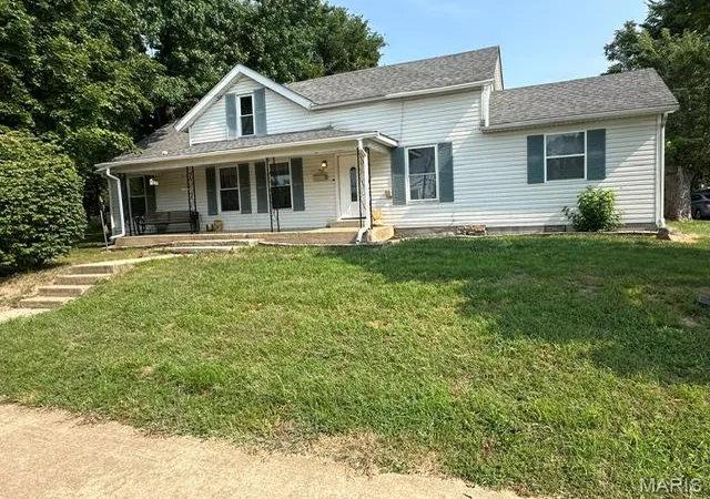 2nd image of 702 E 3rd St, Salem, MO 65560 | MLS# MIS26048502