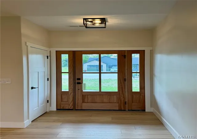 4th image of 360 Honeysuckle Dr, Hannibal, MO 63401 | MLS# MIS26048505