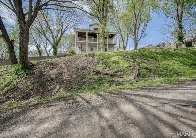 1st image of 131 W 2nd St, Rolla, MO 65401 | MLS# MIS26048506