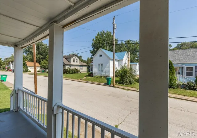 3rd image of 499 Roberts Street, Sainte Genevieve, MO 63670 | MLS# MIS26048511