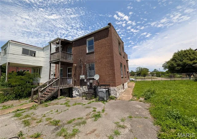 Photo 3 of Multi family home for sale at 4124 W Belle Pl, Saint Louis, MO 63108 | MLS# MIS26048525 | Listing updated on 2026-07-30