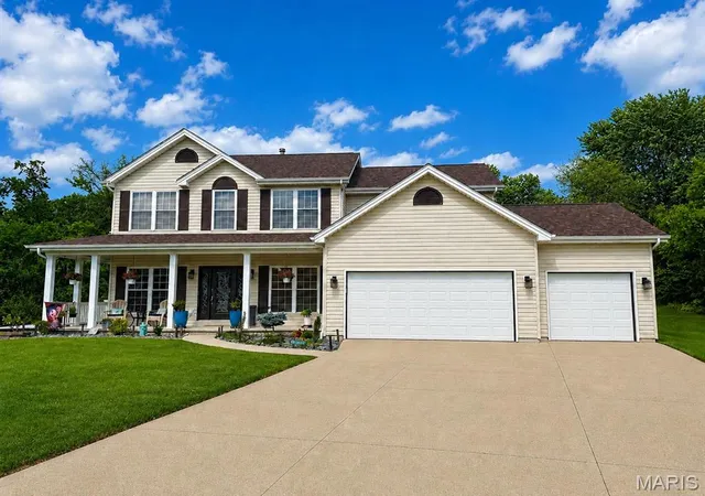 Photo 1 of Single family home for sale at 3 Savannah Ct, Saint Peters, MO 63376 | MLS# MIS26048527 | Listing updated on 2026-08-21