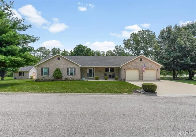 Photo 1 of Single family home for sale at 6490 Timber Lane Dr, Mascoutah, IL 62258 | MLS# MIS26048530 | Listing updated on 2026-09-14