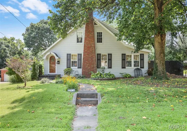1st image of 325 Sumner Blvd, Collinsville, IL 62234 | MLS# MIS26048537