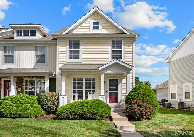Photo 1 of Townhouse for sale at 207 Countryshire Dr, Lake Saint Louis, MO 63367 | MLS# MIS26048556 | Listing updated on 2026-10-10