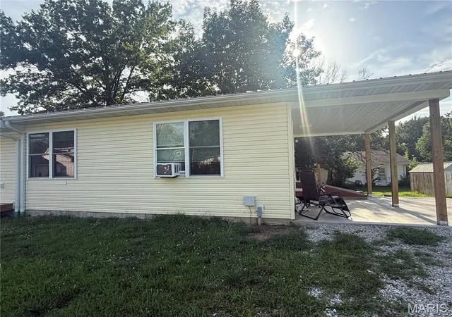 9th image of 217 W Bates St, La Plata, MO 63549 | MLS# MIS26048566