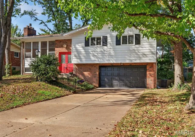 Photo 1 of Single family home for sale at 11051 Wylestone Ct, Saint Louis, MO 63126 | MLS# MIS26048570 | Listing updated on 2026-09-29